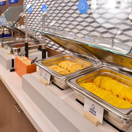 Holiday Inn Express & Suites Vaughan-Southwest By Ihg Eksteriør billede