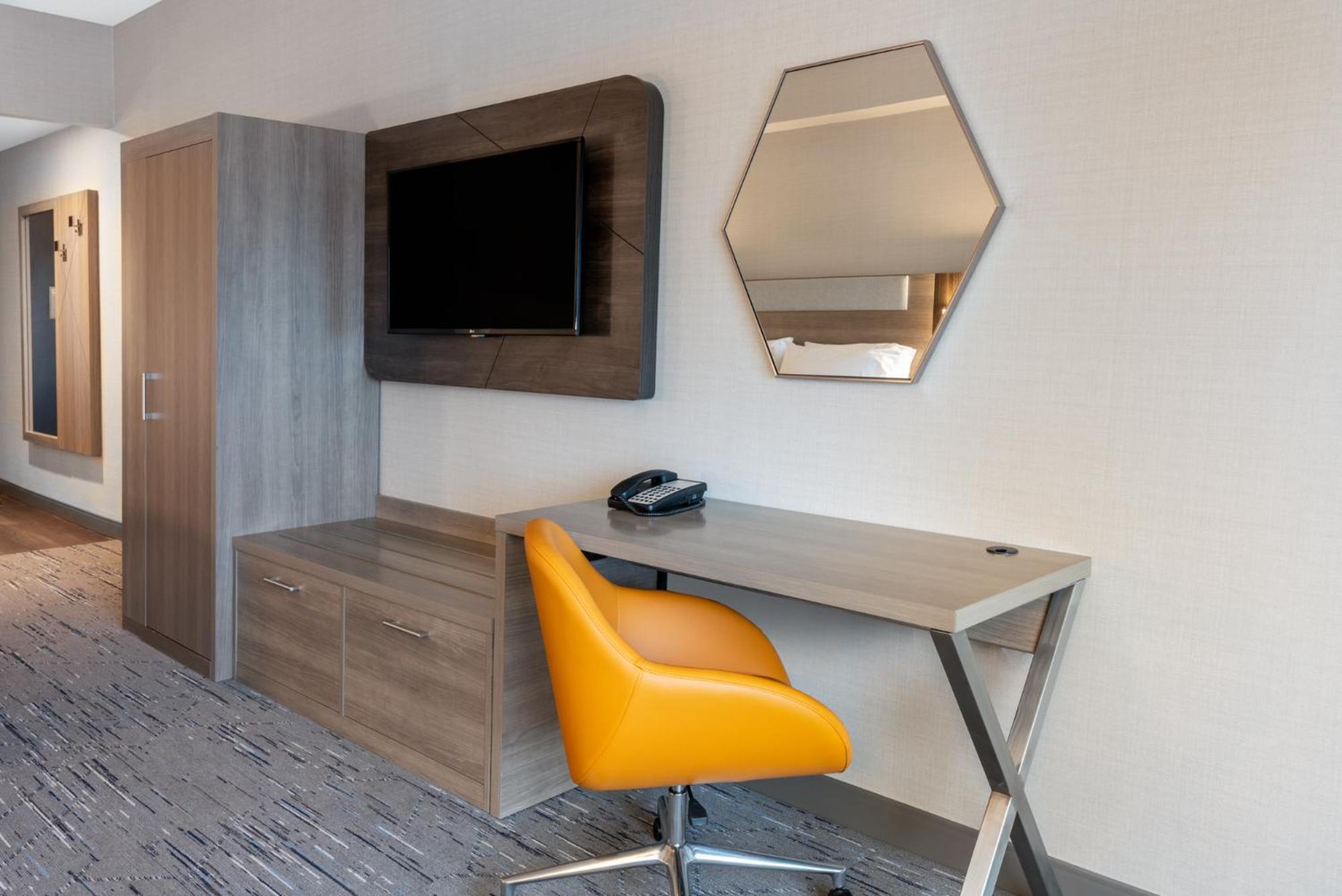 Holiday Inn Express & Suites Vaughan-Southwest By Ihg Eksteriør billede