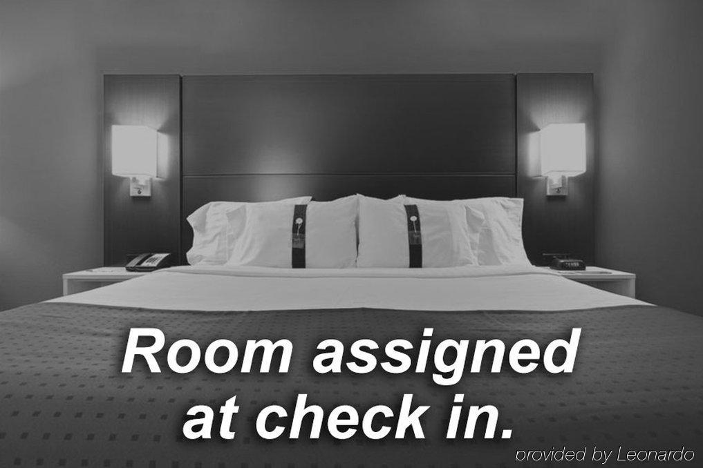 Holiday Inn Express & Suites Vaughan-Southwest By Ihg Eksteriør billede